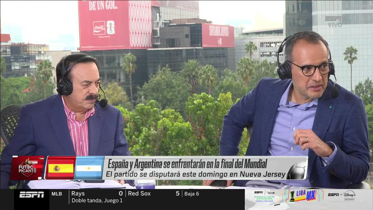 😳 NO SE GUARDÓ NADA ALVARITO Así opinó sobre las polémicas que hay alrededor de la Selección Argentina.