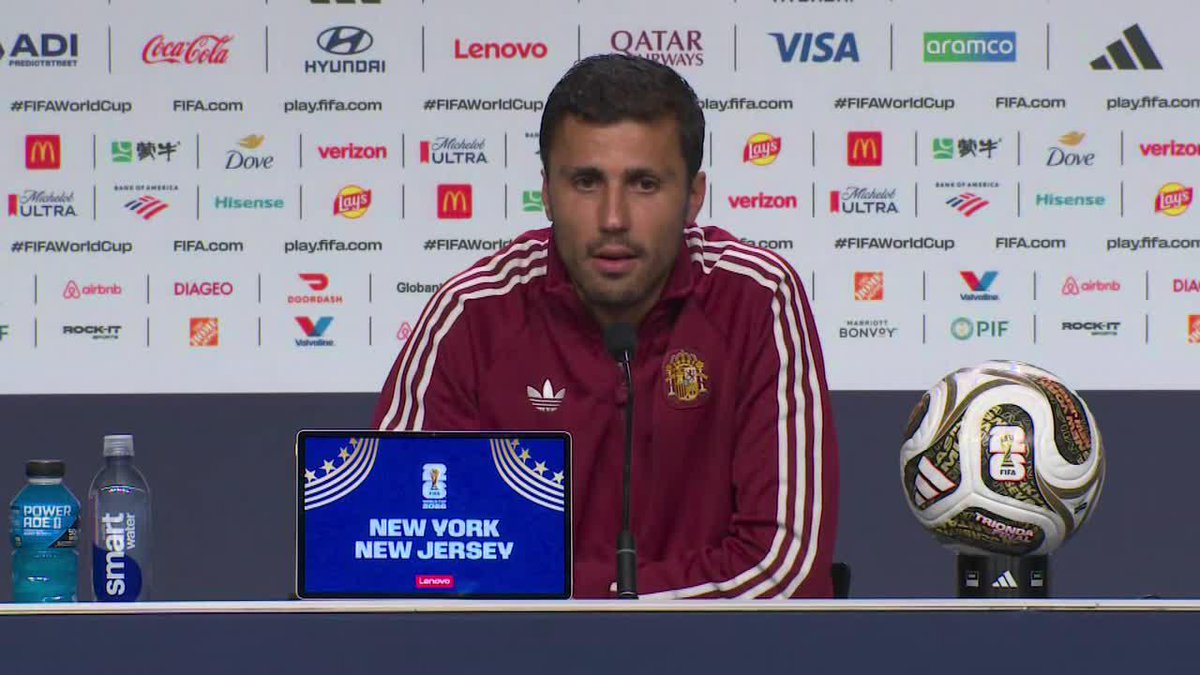 "PARA MÍ ES EL MEJOR JUGADOR DE TODOS LOS TIEMPOS" Rodri, capitán de España, sobre Lionel Messi previo a la Final del Mundo. ⚽ #ESPNMundial 📺 Mirá los mejores partidos de la #FIFAWorldCup por ESPN, en el Plan Premium de #DisneyPlus