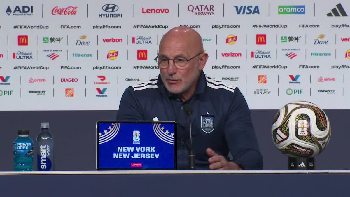 "Tengo una admiración extraordinaria por Argentina, una selección campeona del mundo, Finalissima, bicampeona de América... Y además, dirigida por un AMIGO MÍO. Admiración, admiración y más admiración". Luis de la Fuente. 🇪🇸🗣️🇦🇷