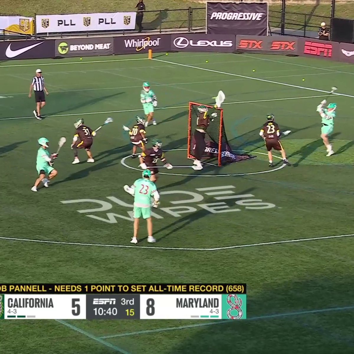 Rob Pannell passes Paul Rabil for the all-time points record 🔥 What a moment 👏