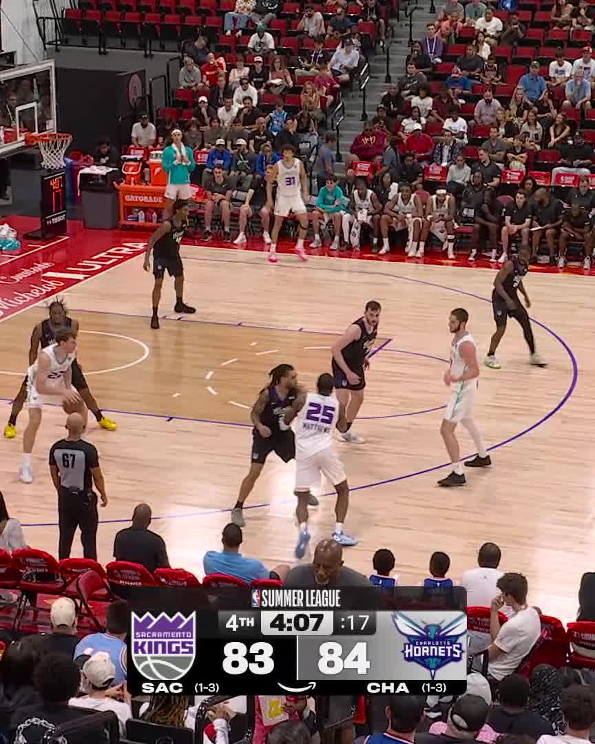 Sharp creates the steal and Mogbo seals it with a jam 💪