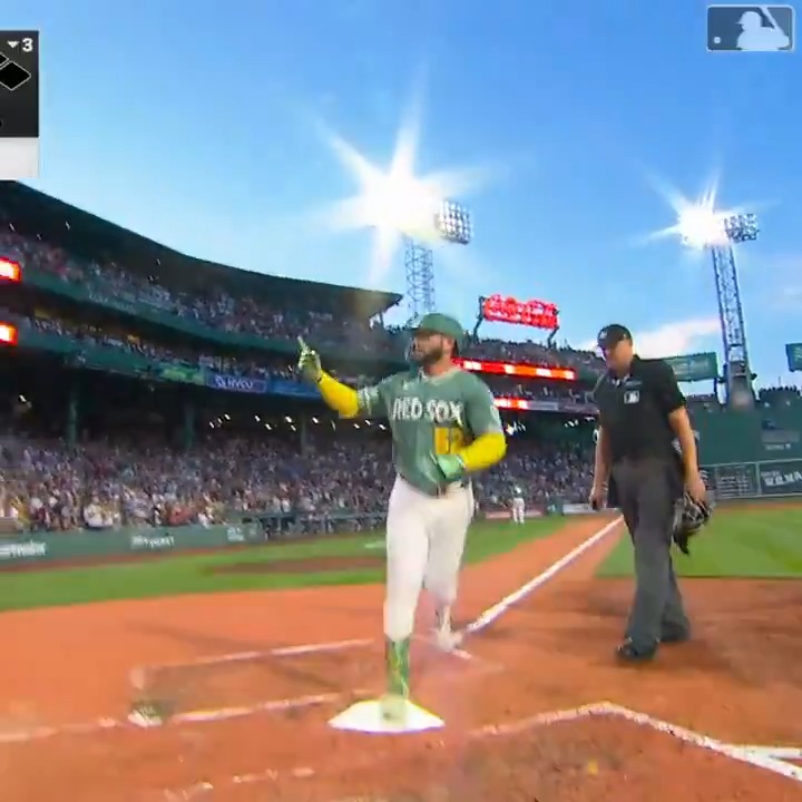 Make that 2 BOMBS on the day for Wilyer!
