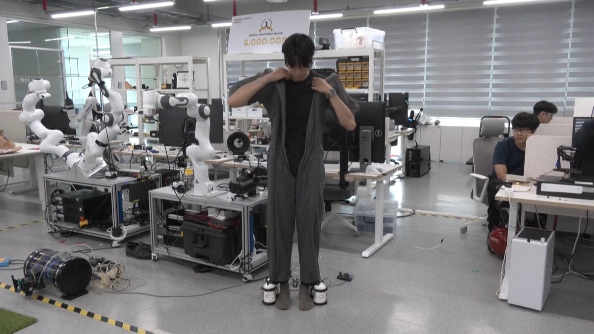 A Stanford researcher has developed self-dressing clothing that can move on its own, an invention that could one day help people with mobility challenges and workers in specialized jobs.