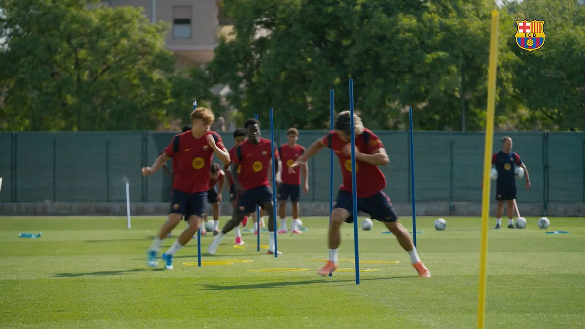 Los jóvenes de la FC Barcelona - Masia dándolo todo 👏