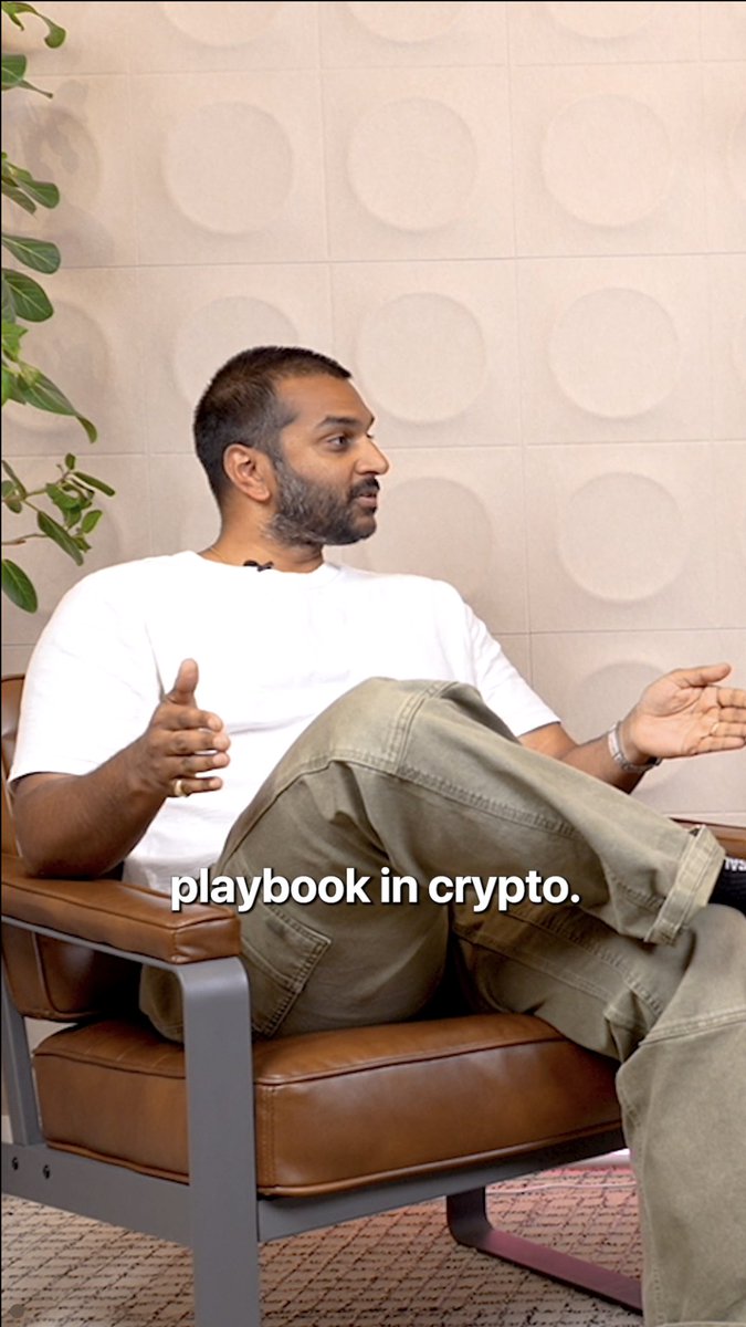 Web2 models often follow a repeatable playbook. Crypto rarely does. It's constantly evolving, which means a lot of "genius" can be attributed to good timing. Then, how do you define success? Aptos Foundation's ash 🇺🇸 and Alix on why there's no fixed playbook in crypto.