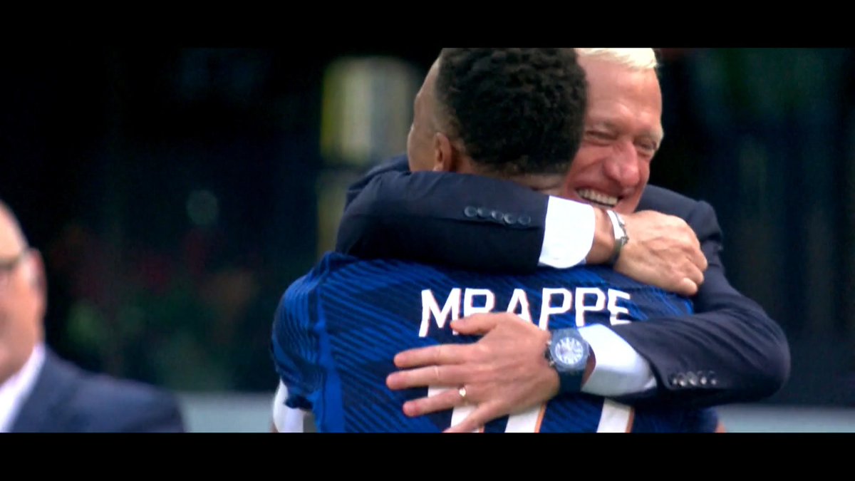 "Didier Deschamps merci pour tout" Tous unis derrière les Bleus et Didier Deschamps 💙 #CDM2026 - France / Angleterre, match pour le troisième place, ce soir à 22:50 sur M6 et en streaming sur M6+ - Coupe du Monde de la FIFA 2026™ #FIFAWorldCup #CDM26