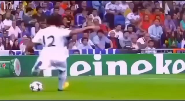 Ronaldo is so deadly, man. He wasn’t sure whether the ball was coming to his head or his feet, so he kind of prepare for both 😂