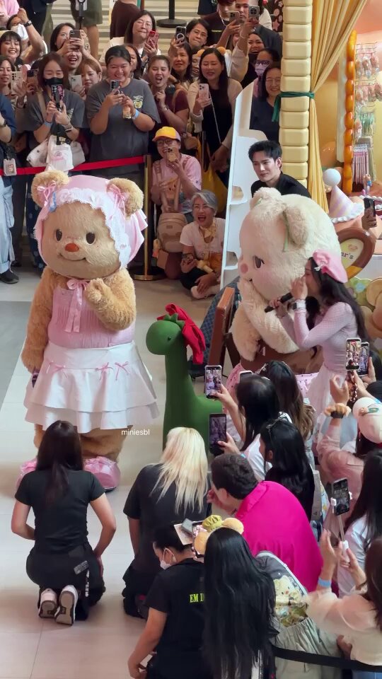 วันนี้ใครบู้จี้น้อง น้องไม่กลัว เพราะมีป่ะป๊า #pavelphoom #Butterbear #Biancabear