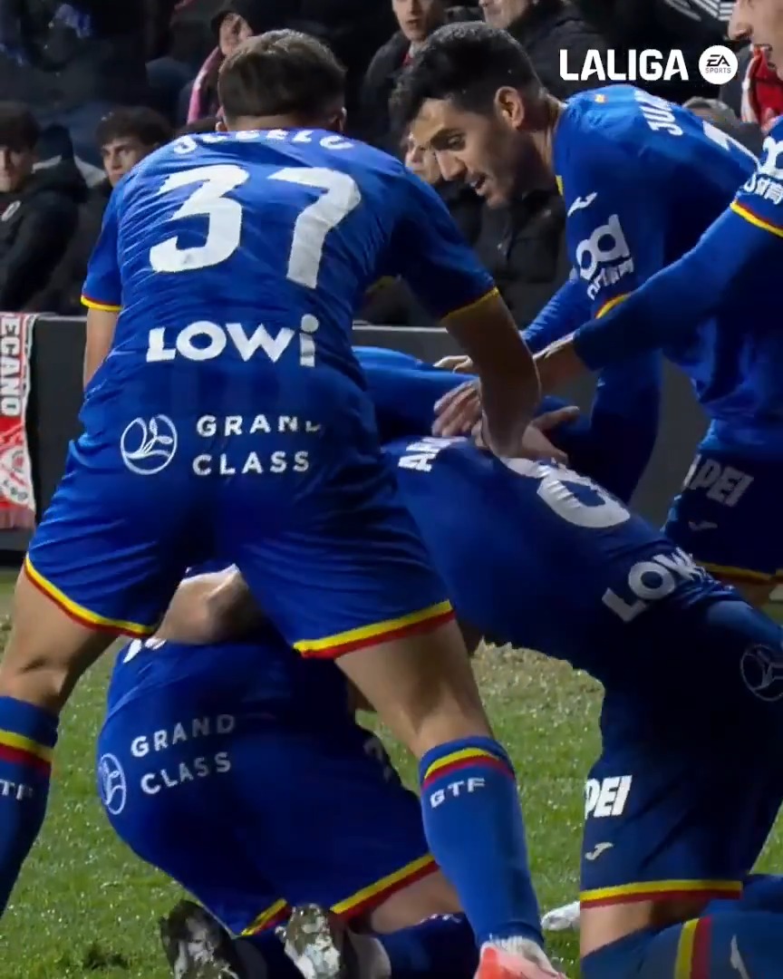 💙 Un azulón para toda la vida: 𝐌𝐚𝐮𝐫𝐨 𝐀𝐫𝐚𝐦𝐛𝐚𝐫𝐫𝐢. LALIGAHighlights | Getafe C.F.