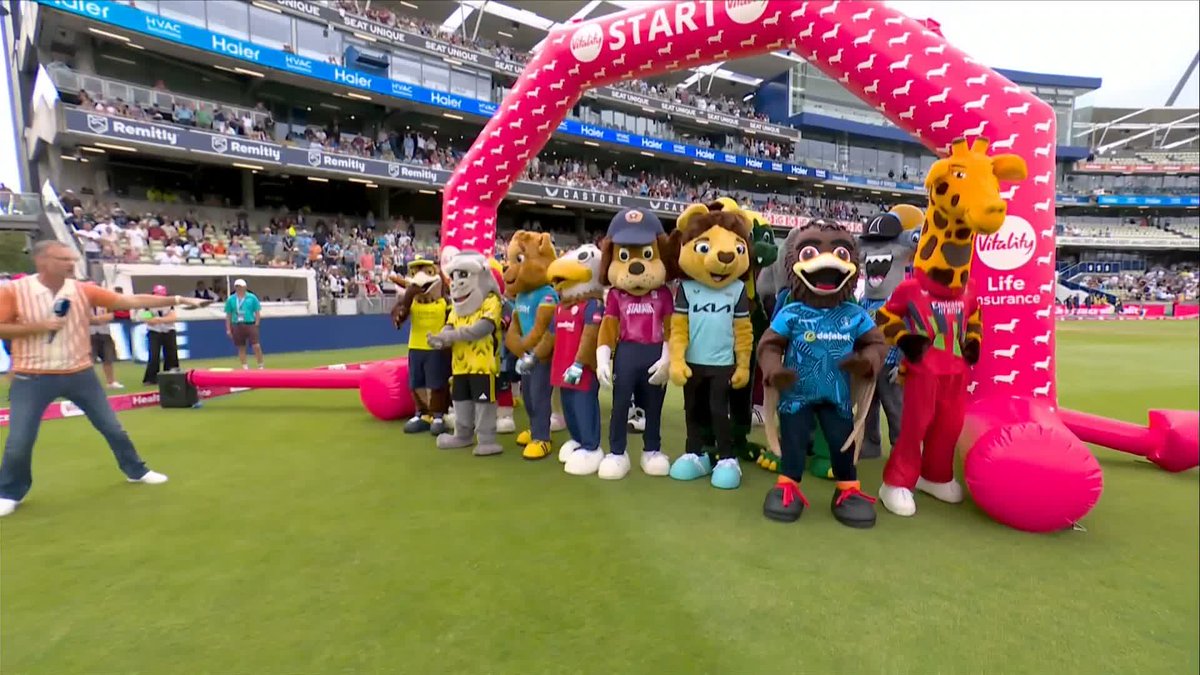 Sit back and enjoy the 2026 Vitaly Blast Mascot Race in all its glory 👏 Wait til the end to see Charles Dagnall stack it over the last obstacle 🤣