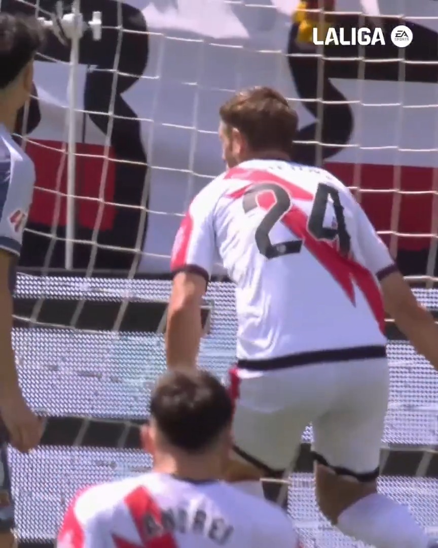 ¡Qué temporadón, Florian Lejeune! 🙌 LALIGAHighlights | Rayo Vallecano