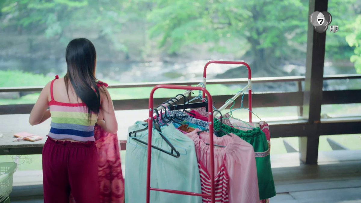 น้องบัวทำเรื่องอีกแล้ว ไลฟ์ชุดใส่ไปเมากับเจ้าหญิงบลู แถมอัพราคา แล้วใครจะซีเอฟ ส่งลิงน์ให้หมวดลมยังคะ 5555555555555555555555555555555555555 THE FIRE SPARKING FEELINGS #โซ่รักอัคนีตอนที่2
