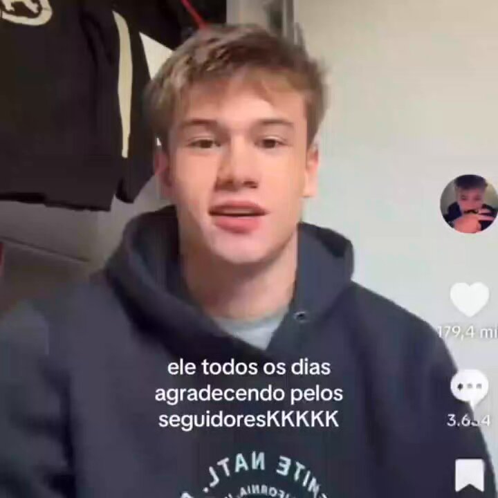 fofo ele agradecendo todos os dias pelos seguidores kkkkk