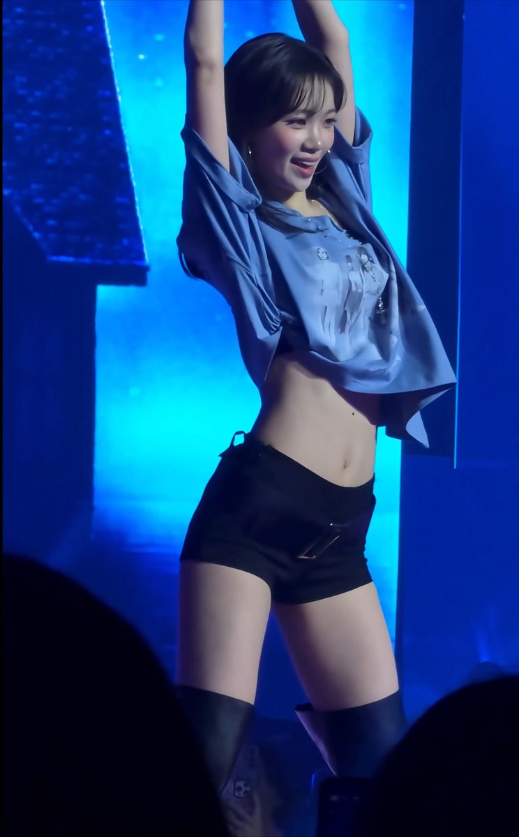 the powerful smart chaewon 🩵