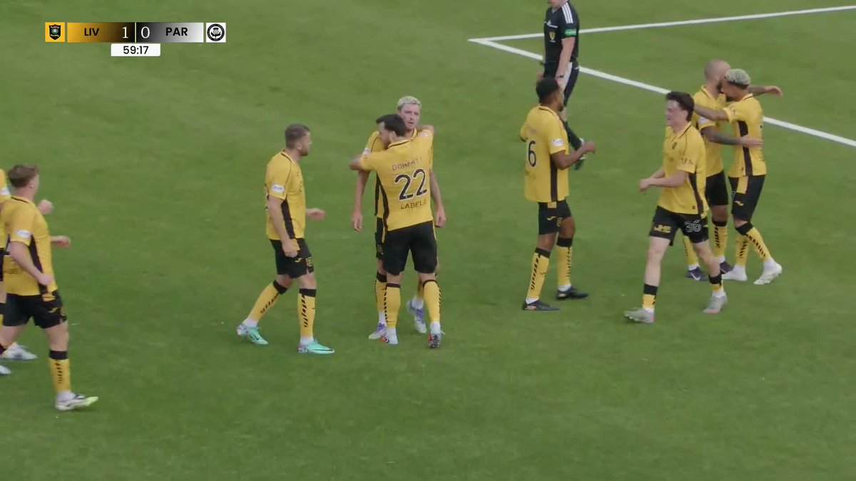That is a stunning strike from Robbie Muirhead! 💥 Livingston Football Club go 1-0 up against Partick Thistle 🟡⚫ #PremierSportsCup