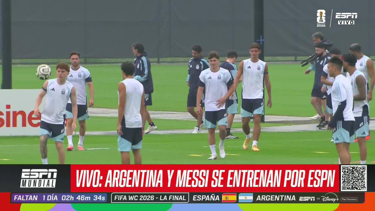¡AHORA SÍ! Tras las demoras, Argentina comenzó su entrenamiento pensando en España. ⚡ #ESPNMundial 📺 Mirá nuestros partidos de la #FIFAWorldCup por el Plan Premium de #DisneyPlus