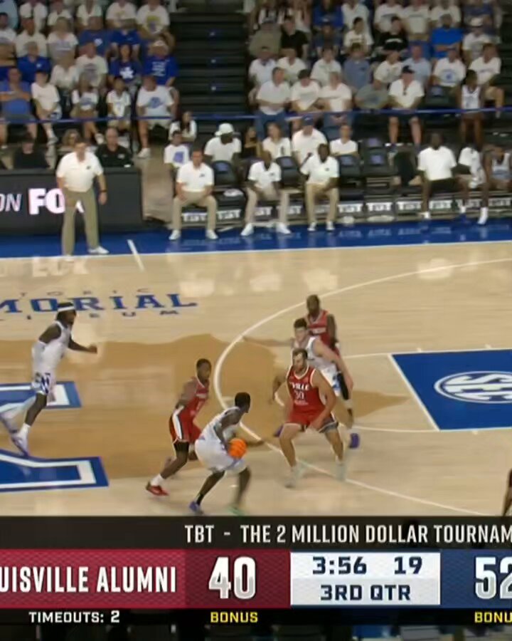 Incase you need to see this crazy play against! DeAndre Liggins delivers a behind the back pass and Kahlil Whitney hits nothing but net! 🤯🔥