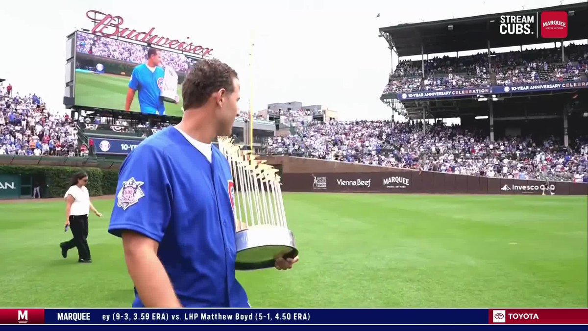 The 2016 Chicago Cubs in all their glory 🤩