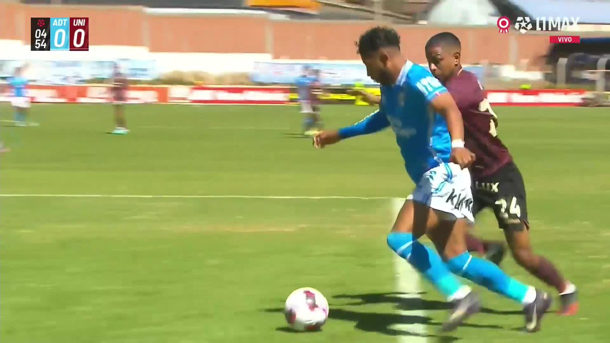 ¿Fue penal contra Joao Roja o no? 🤔 #ADT vs #Universitario 📺 Conoce cómo ver L1MAX en vivo 👉 #L1MAX #Liga1 #TorneoClausura2026