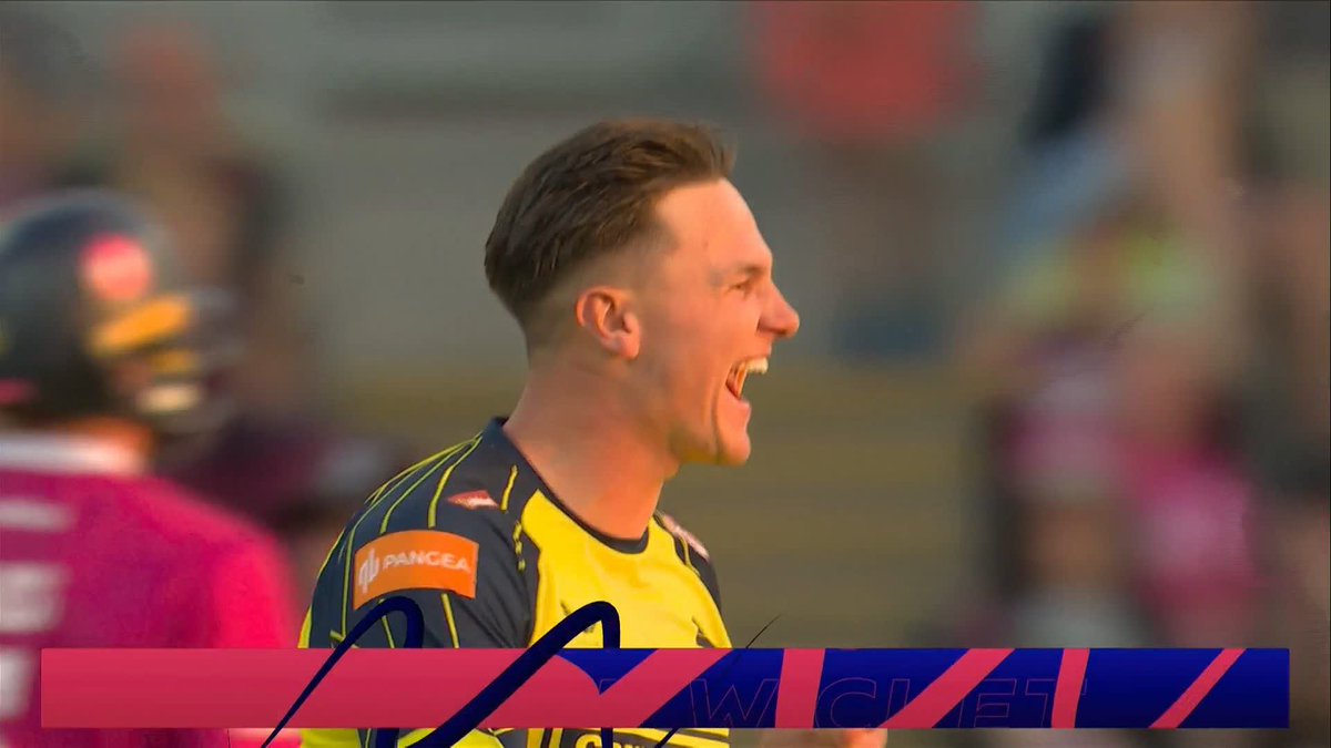 “He just keeps SHATTERING the sticks!” Sonny Baker is the first man in Blast history to take FIVE wickets in a final 👏