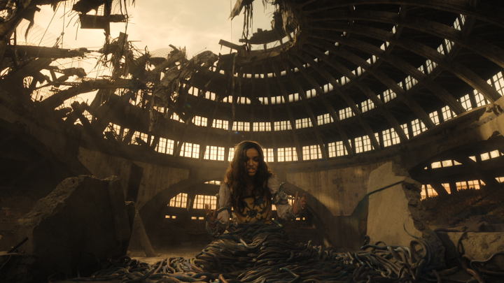 Main pop girl Lucy Gray Baird The Hunger Games: The Ballad of Songbirds & Snakes is now on Netflix in the US.