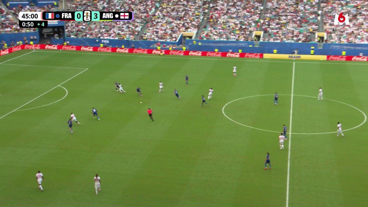 🚨🇫🇷🏴 FLASH | Quelle honte pour l’équipe de France. Nous sommes HUMILIÉS par l’Angleterre 0-4 à la mi-temps.