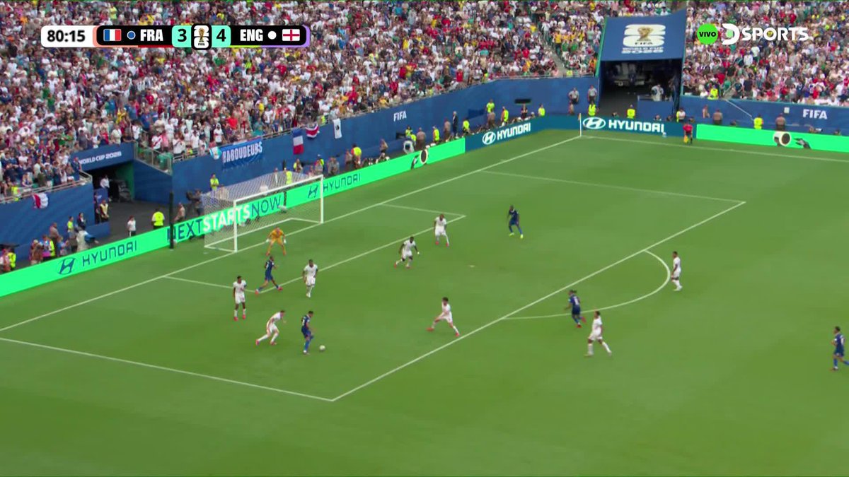 ¡INCREÍBLE CÓMO NO FUE GOL DE FRANCIA! Olise tuvo una ocasión INMEJORABLE para el 4-4 ante Inglaterra. #MundialEnDSPORTS #FIFAWorldCup