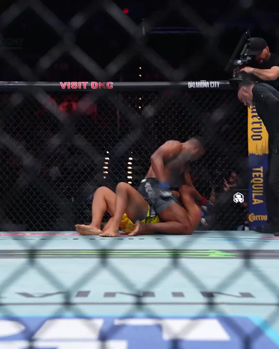 That winning feeling 🥳 Felipe Franco gets the RD2 TKO victory at #UFCOKC! [ LIVE NOW on @ParamountPlus ]