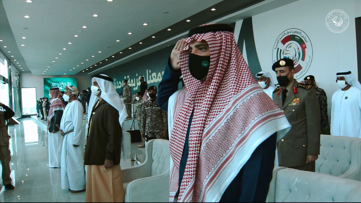 الرسالة واضحة 🚨 أمن دول الخليج ككل لا يتجزأ، وخط أحمر، ولا يقبل المساس، قادة وشعوب دول الخليج على قلب رجل واحد .. 🇸🇦🇧🇭🇴🇲🇶🇦🇦🇪🇰🇼
