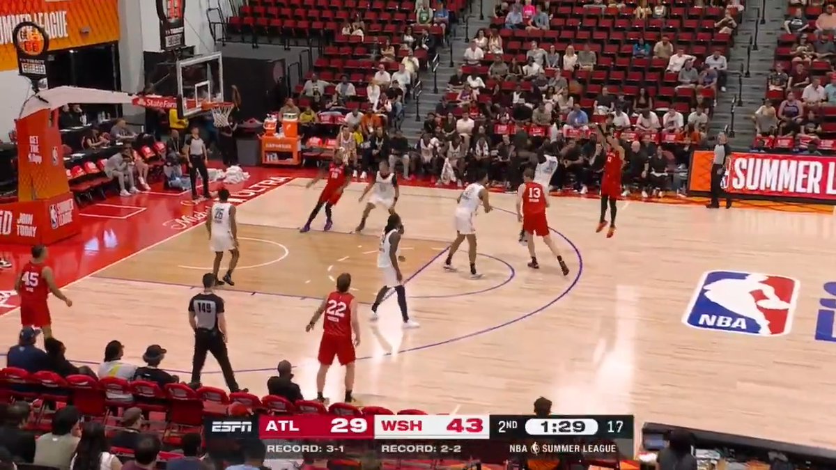 Kobe cashes the pull-up triple