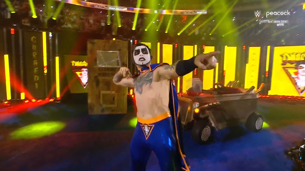 It's timehausen. ⏰ Danhausen has made his way to MSG!