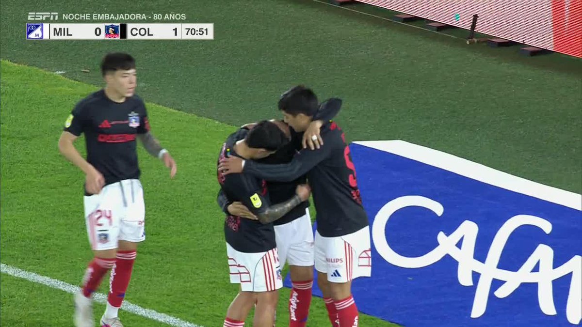 Colo Colo silenció a Millonarios en El Campín Leandro Hernández marcó el primer gol del compromiso y adelantó al conjunto chileno. 📺 Mira el amistoso internacional por ESPN en el Plan Premium de #disneyplusla