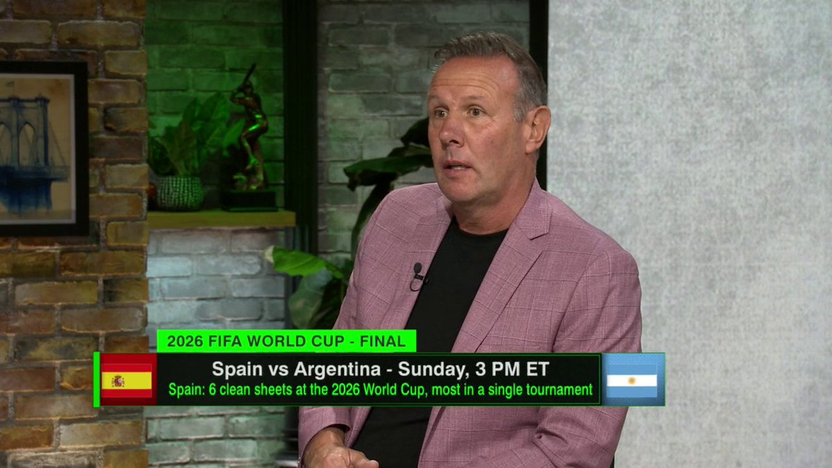 "Argentina have had the most guts and determination and resilience in this tournament." —Craig Burley gives the defending World Cup champions their flowers ahead of the final vs. Spain 🙌