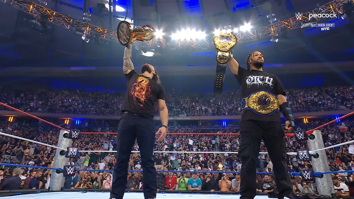 Acknowledge GREATNESS. ☝️ ☝️ What a night at Madison Square Garden!! Roman Reigns | Jalen Brunson
