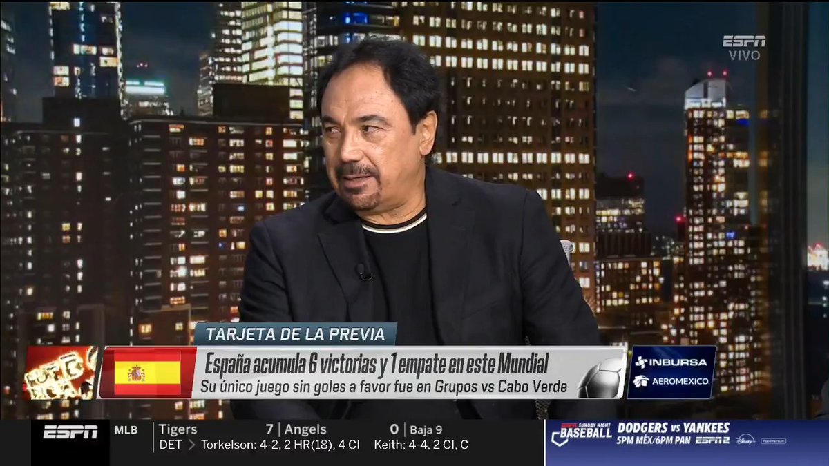 "ARGENTINA NO TIENE EQUIPO PARA JUGARLE AL TÚ POR TÚ A ESPAÑA"😬 Hugo Sánchez habló sobre la estrategia que podría usar argentina para poder vencer a España.