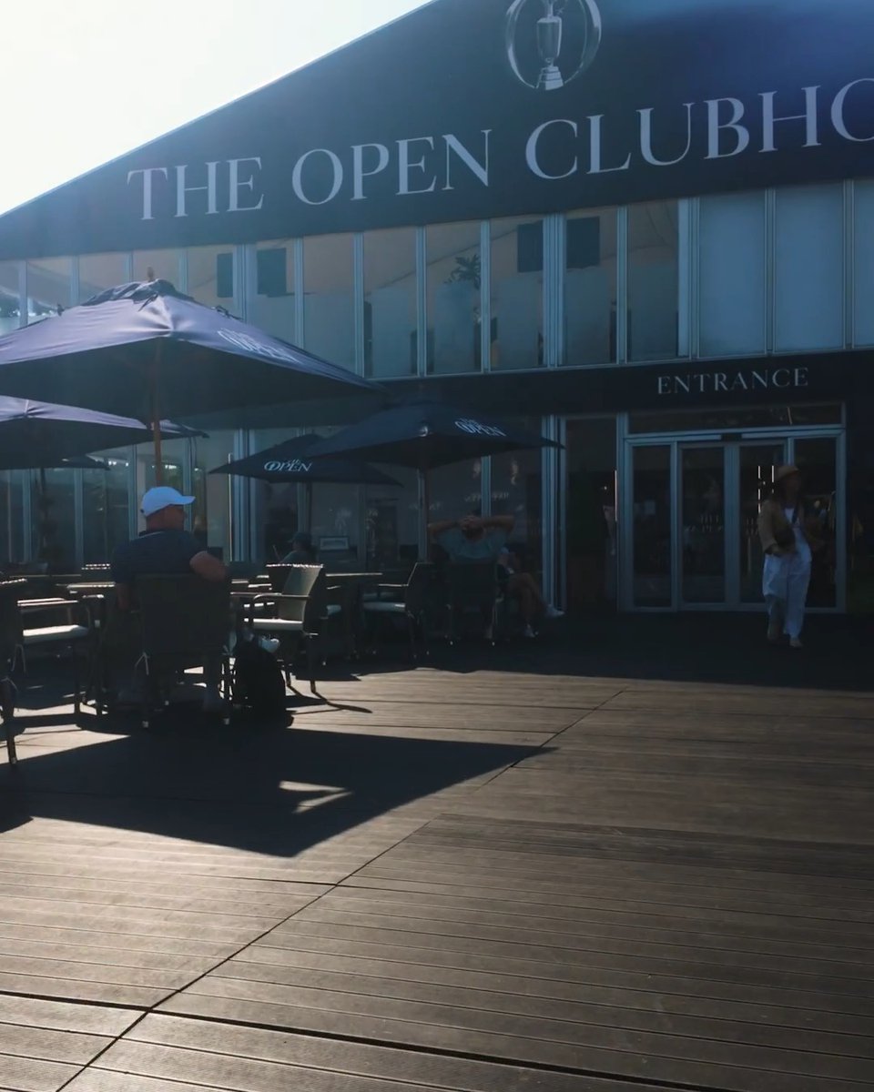 The players clubhouse at The Open. • 10,000 square feet • Full locker room • Champions locker room • Full gym • Custom-built sauna • Two different ice baths • Barber • Simulator room • Private shop • Spa for players and partners