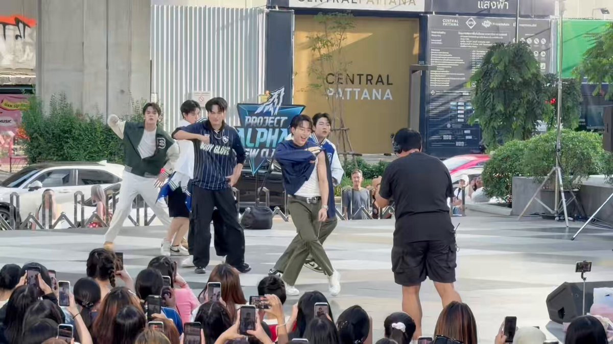 GROUP B | อยู่ด้วยกันนะ (Every Single Day) - FOURTH #AlphaNewClan1stHappening