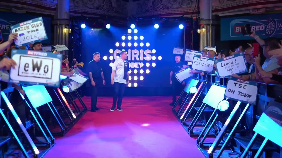From the World Cup to the Winter Gardens 🎶 Chris Dobey comes out to a classic in the opener at the World Matchplay 🎯