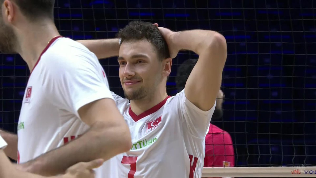 #VNL2026: TÜRKIYE TURN IT AROUND 🇹🇷🔥 After dropping the opening set, Türkiye respond in style, taking the next two to move ahead 2-1 against 🇮🇷 Iran in Belgrade. 📺 LIVE NOW on VBTV: 🏐 #BePartOfTheGame #Volleyball