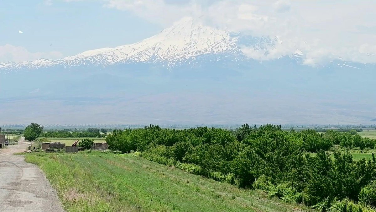 🇦🇲 Armenian apricots become geopolitical battleground between Russia and EU In Armenia’s Ararat valley, apricots are getting swept into the centre of a geopolitical battle between Russia and the West.