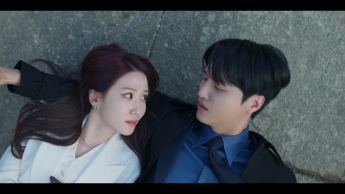 혐관 중 잠깐 스친 팔베개 비주얼 볼 사람 더 줘 #오싹한연애 #박은빈 #양세종