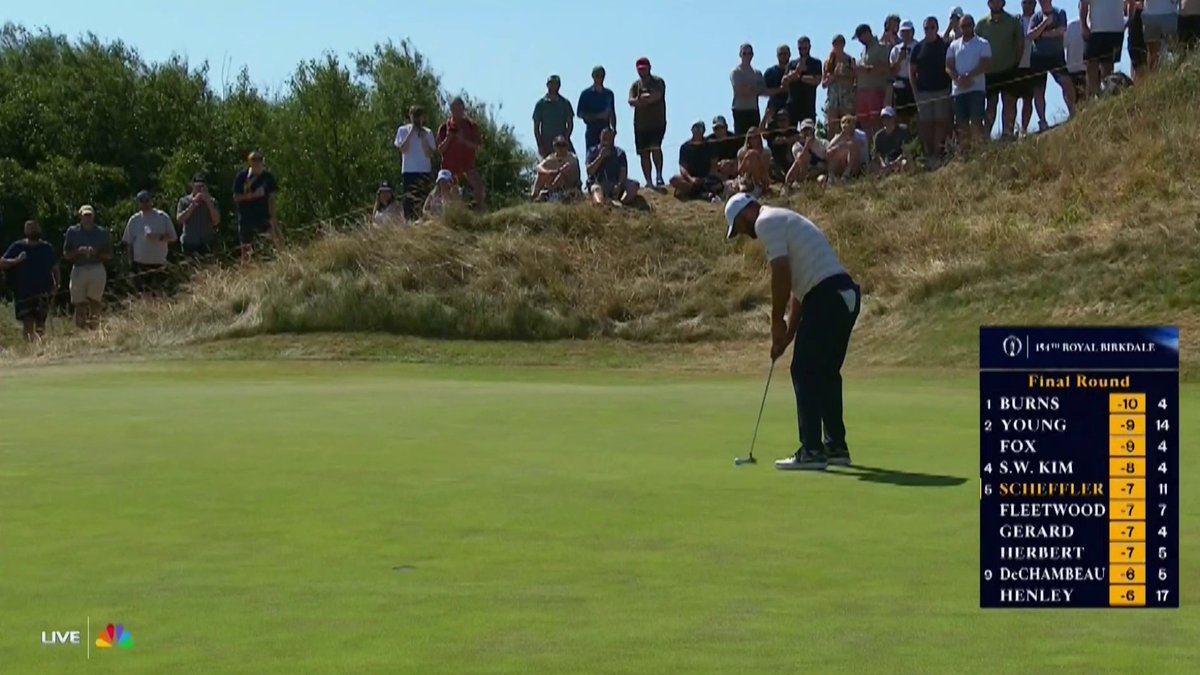 HERE COMES SCOTTIE SCHEFFLER 📈🔥 Emphatic birdie on the 12th gets him two back of The Open lead 📺 NBC