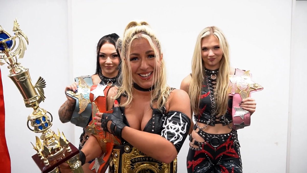 Thekla to Mercedes Moné: “You keep swinging that thing between your legs cause I’m going to bite it off and spit it out and show you what a real toxic d*ck looks like.” 😭😭😭😭😭