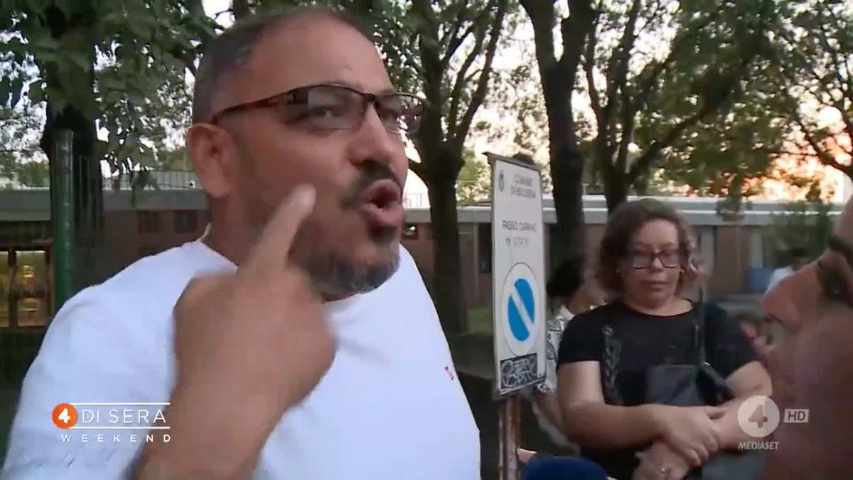 Choc a Bologna, uomo muore dopo un intervento della polizia, l'intervista in diretta al fratello. #4disera weekend