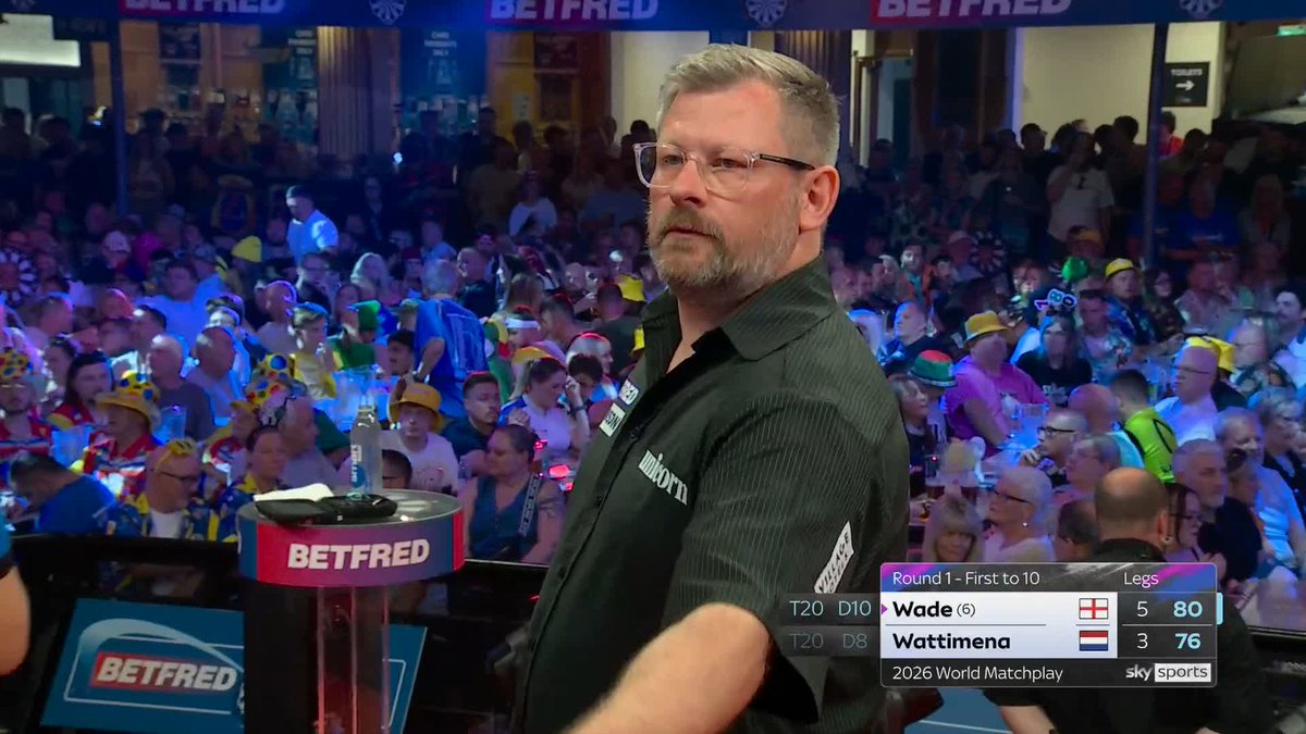 WATTIMENA FIGHTING BACK 💪 Four of the last five legs for the Dutchman to trail by just one at 5-4. 📺 #MatchplayDarts