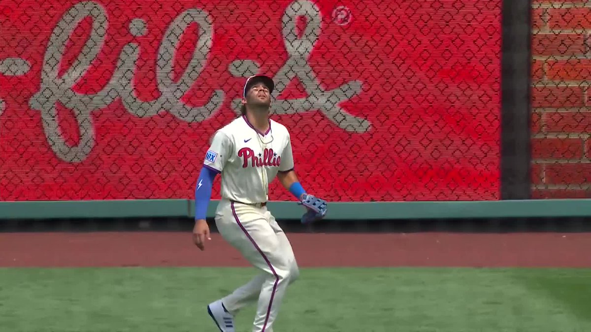 Never seen an outfielder put sunglasses on while the ball was in flight