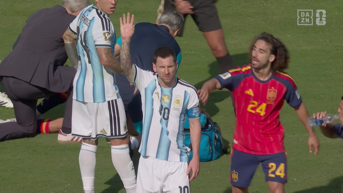 ¡MESSI PIDIÓ LA EXPULSIÓN DE CUCURELLA POR TAPARSE LA BOCA! 😮 #DAZNMundial