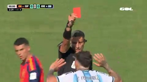 Enzo Fernández ve la segunda amarilla y se marcha expulsado en el 93' 🟥