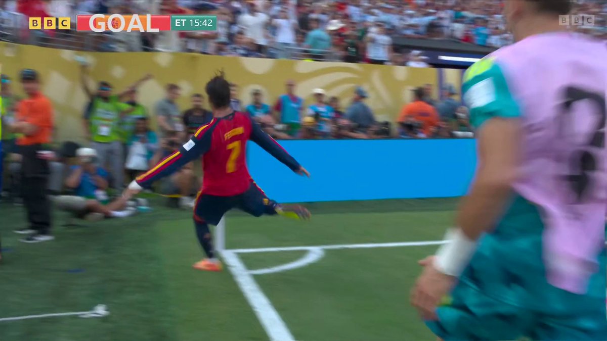 SPAIN HAVE THE BREAKTHROUGH! 🇪🇸 Spain have toiled and toiled but Ferran Torres finally gets them ahead against Argentina in the World Cup final!