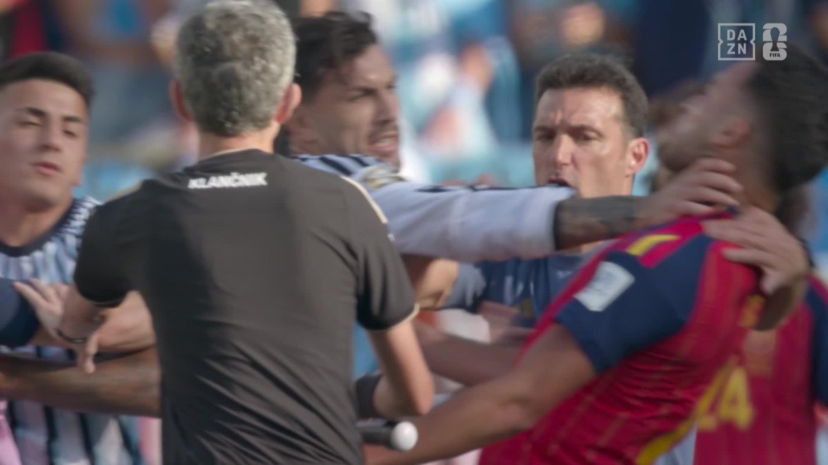 ¡ES LAMENTABLE! ¡ES UNA VERGÜENZA! 😡😡😡 LA REACCIÓN DE PAREDES TRAS PERDER EL MUNDIAL #DAZNMundial